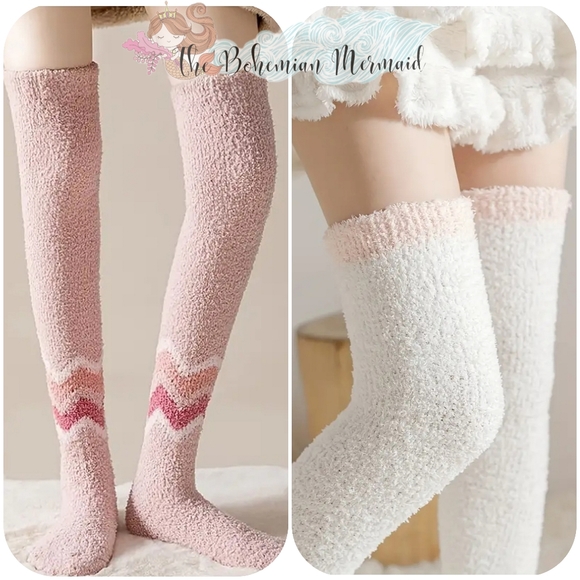 đNWTđ 2 PK PLUSH WINTER THIGH HIGH CLOUD SOCKS - Picture 1 of 7
